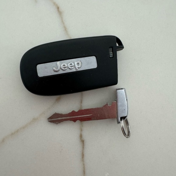 Jeep Keyfob - Picture 3 of 3